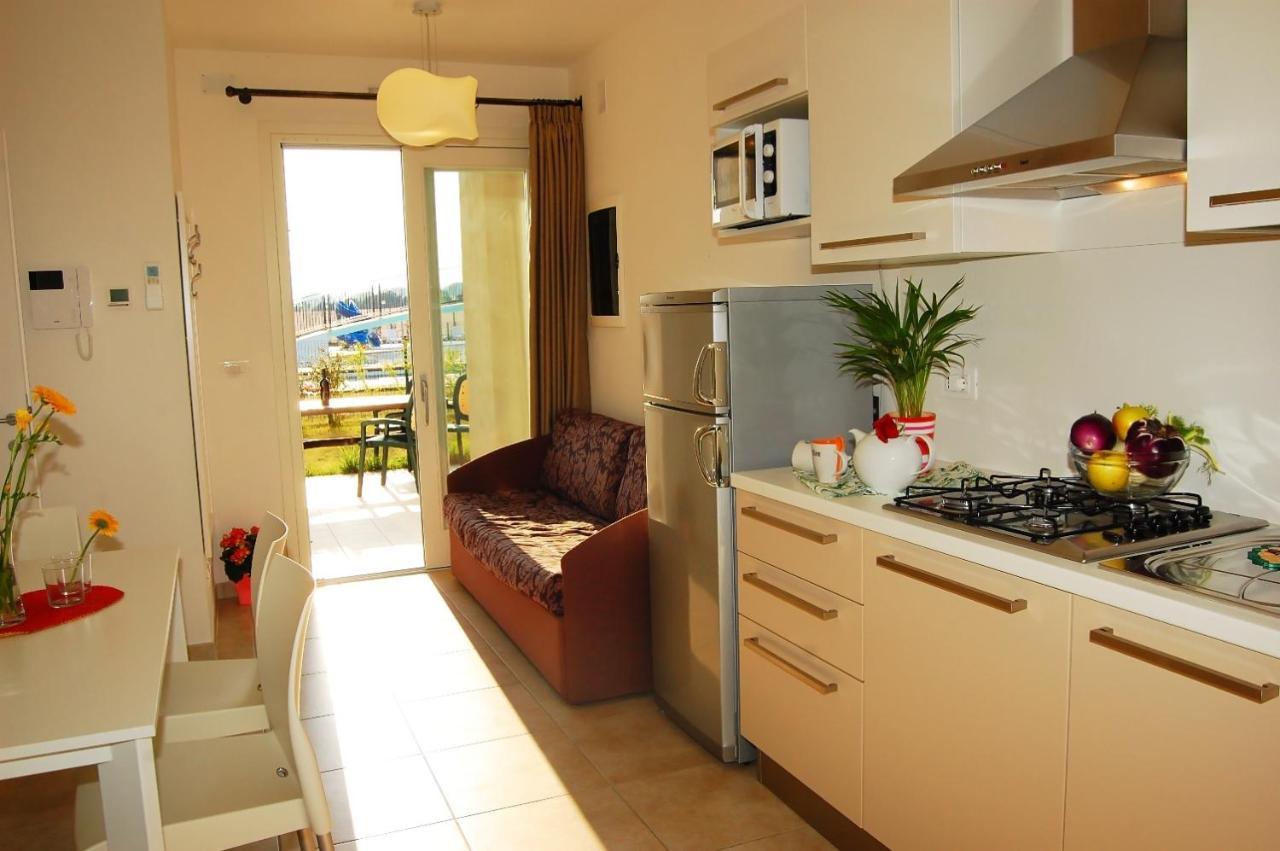 Nice Apartment With Huge Swimming Pool And Solarium Bibione Esterno foto
