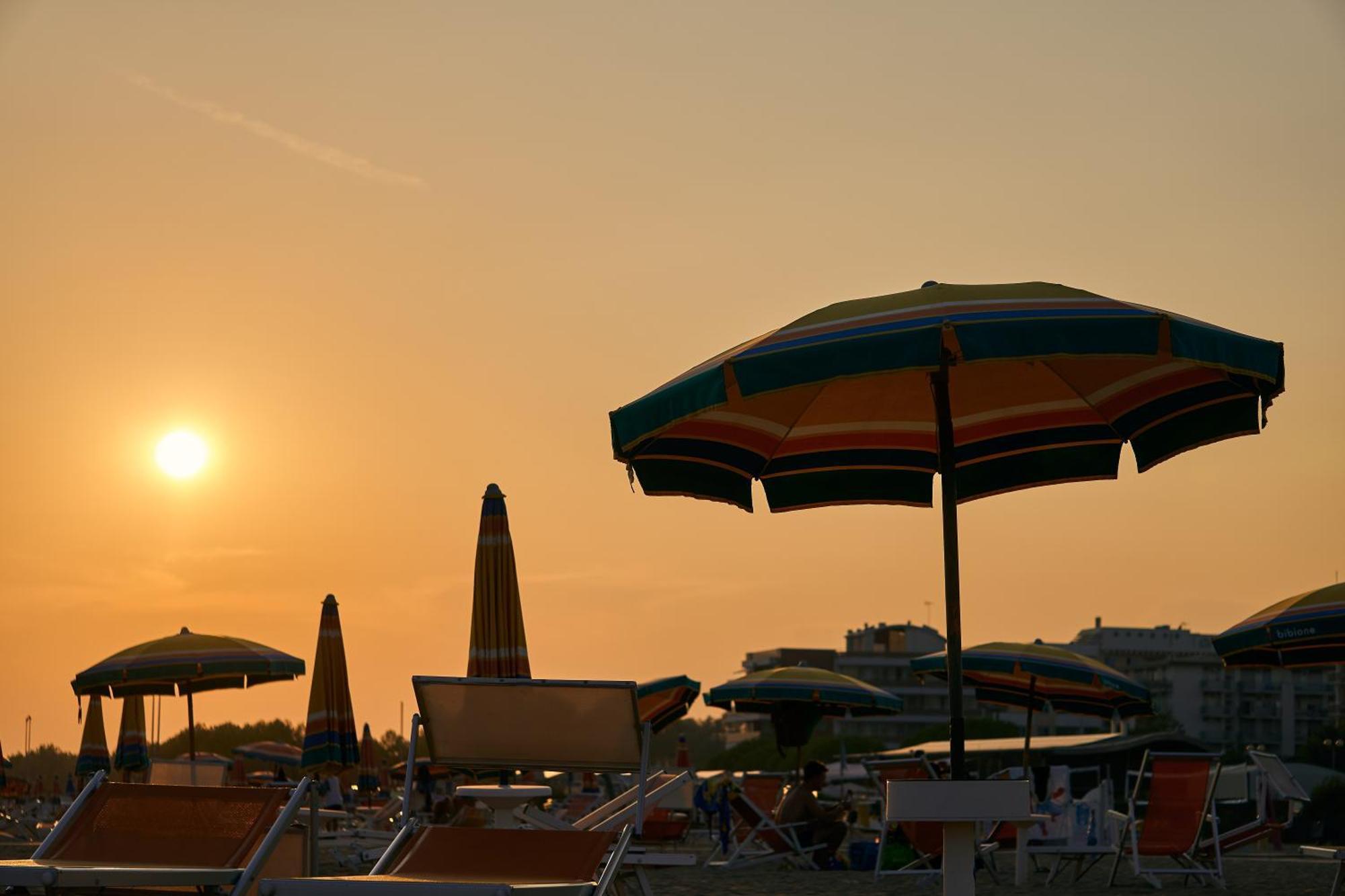 Nice Apartment With Huge Swimming Pool And Solarium Bibione Esterno foto
