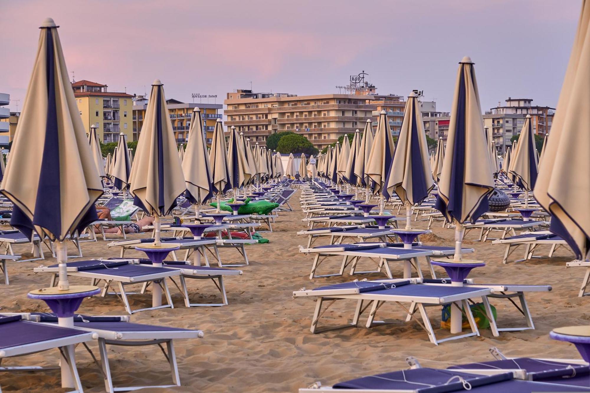 Nice Apartment With Huge Swimming Pool And Solarium Bibione Esterno foto
